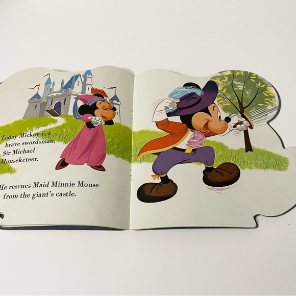 Vintage 1965 Walt Disney Mickey Mouse Golden Shape Book Paperback - Picture 12 of 15
